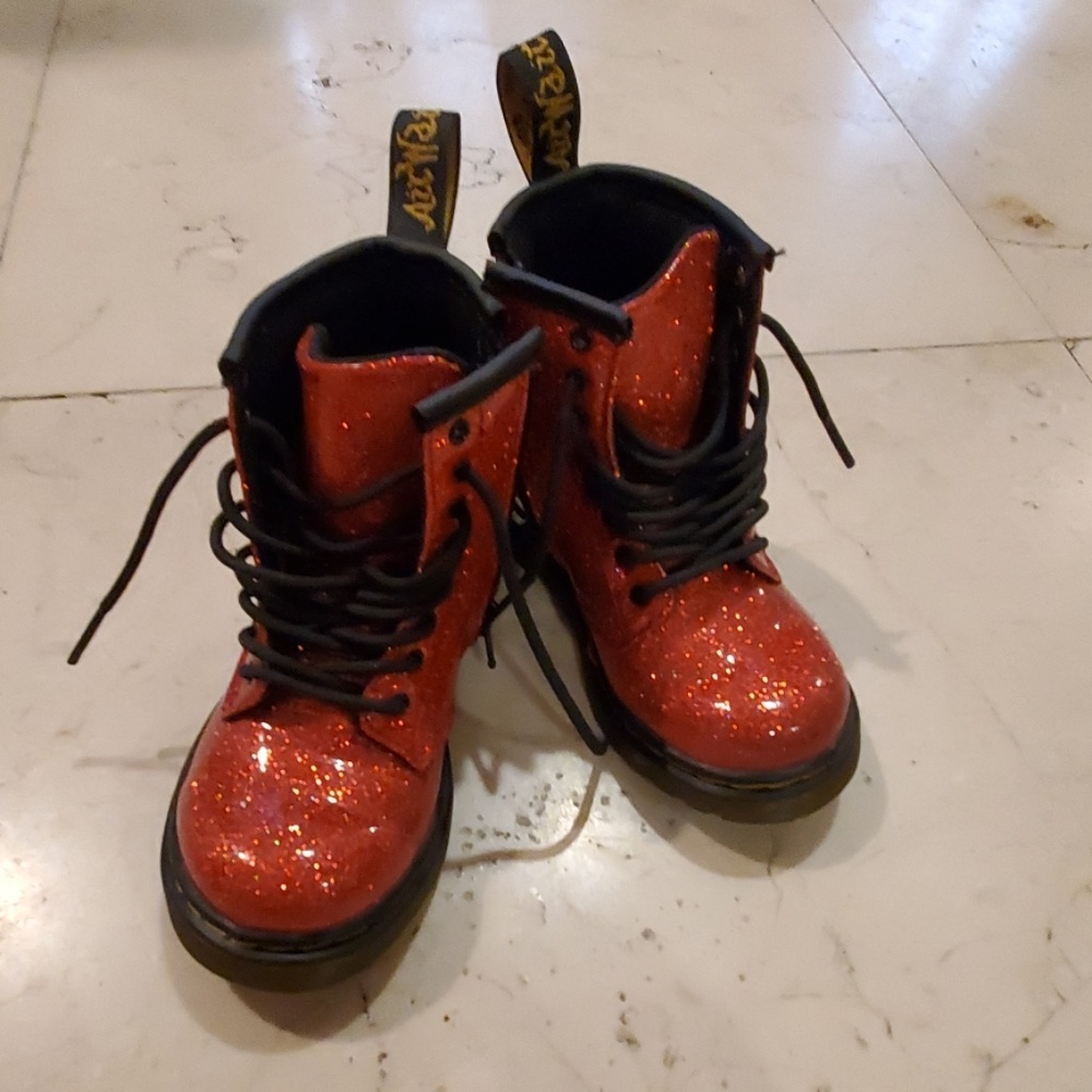 Toddler doc martins